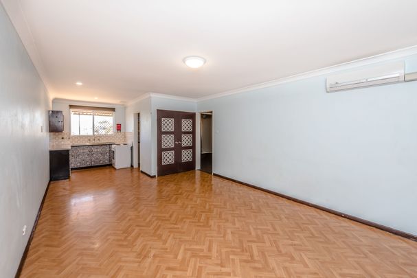 This One Is For You! Low Maintenance & Central! *Break Lease* - Photo 1