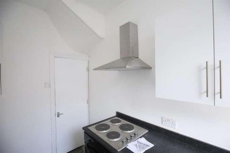 Temple View Place, Leeds, LS9 - Photo 4