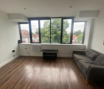 Studio to rent - Photo 2