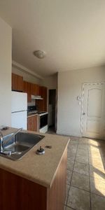 Beau 3 ½ lumineux et bien situé - Photo 4