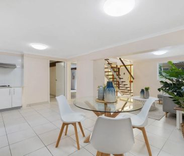 Spacious Family Home for Rent in Prime Macgregor Location - Photo 2