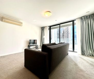 1609/668 Bourke Street - Photo 2