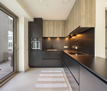 Appartement te huur in Antwerpen voor € 1.900 met 3 slaapkamers - Foto 2