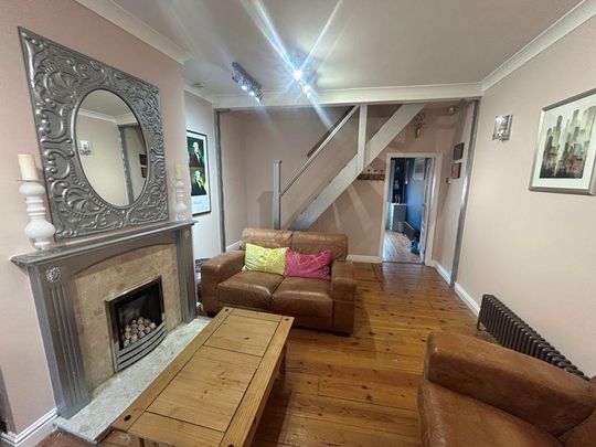 2 bedroom terraced house to rent - Photo 1