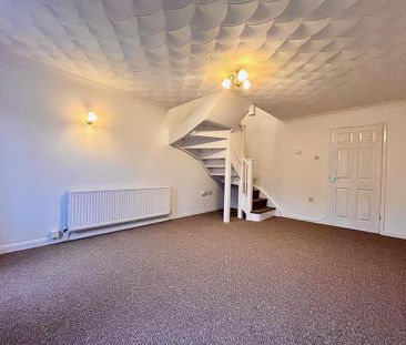 2 bedroom semi-detached house to rent - Photo 3