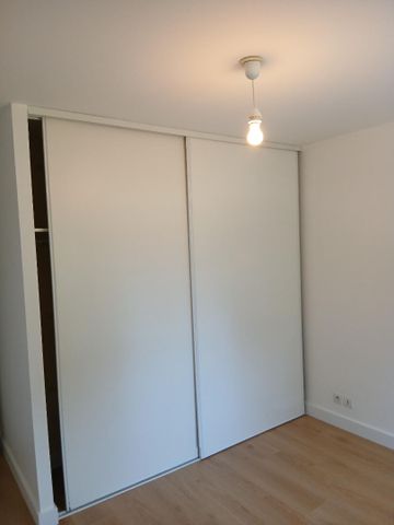 Location Appartement 3 pièces 73m² - Photo 5