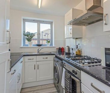 2 Bed Flat, Trim Street, SE14 - Photo 4