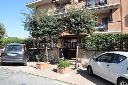 Mansarda via Giuseppe Verdi, Centro, Albano Laziale - Photo 5
