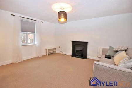 Stockswell Farm Court, Widnes, WA8 - Photo 2