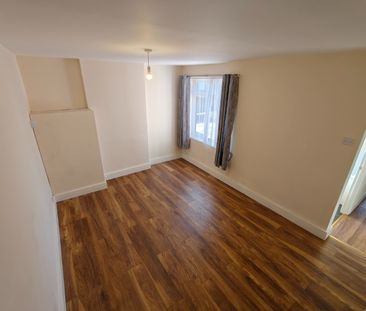 1 Bed Flat, Hitchin Road, LU2 - Photo 5