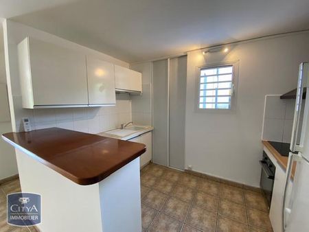 Location Appartement 3 pièces 62m² ST GILLES LES BAINS 97434 - Photo 2