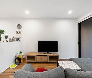 15/221 John Gorton Drive, Wright ACT 2611 - Townhouse For Rent | Do... - Photo 4