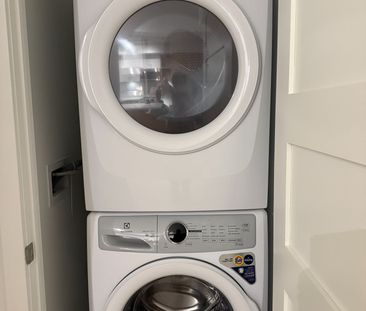 For Lease - 333 Sunseeker Avenue Unit# 242, Innisfil, Ontario - Photo 6