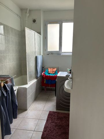 Location Appartement 4 pièces 79m² - Photo 2
