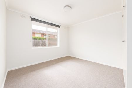 One Bedroom, Ground Floor Apartment. - Photo 2