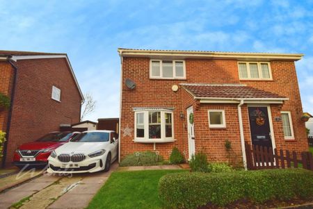 2 bedroom semi-detached house to rent - Photo 2