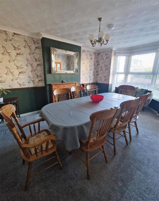 5 bedroom detached house to rent - Photo 1