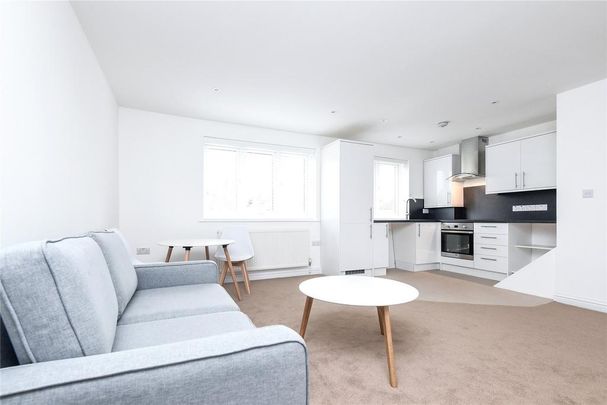 1 bedroom flat to rent - Photo 1