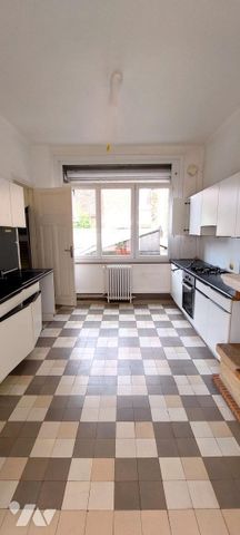 CAMBRAI (59) : CENTRE VILLE, APPARTEMENT 4 CHAMBRES - Photo 4