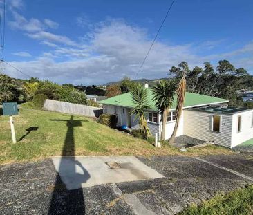 3 bed home - Photo 1