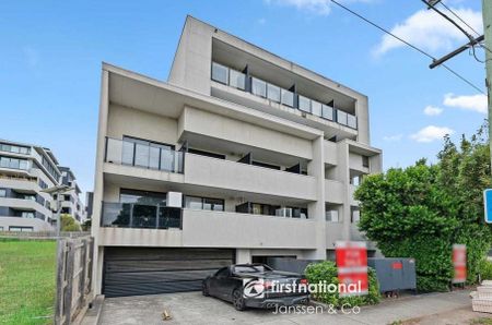 Modern, Fully Furnished One-Bedroom Apartment in the Heart of Box Hill! - Photo 5