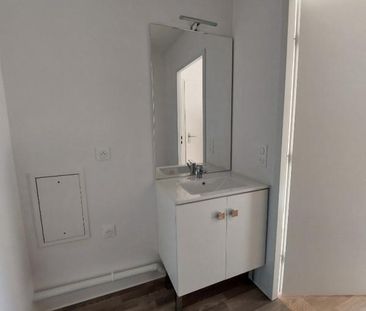 Location Appartement 3 pièces 65m² ROUEN 76100 - Photo 4
