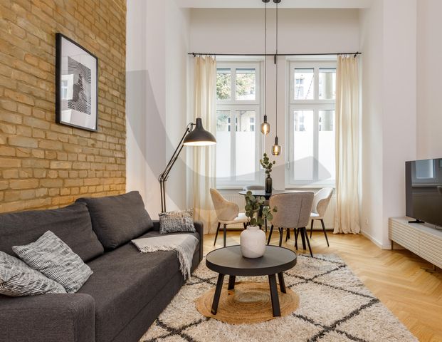 Modern Urban Style - Photo 1