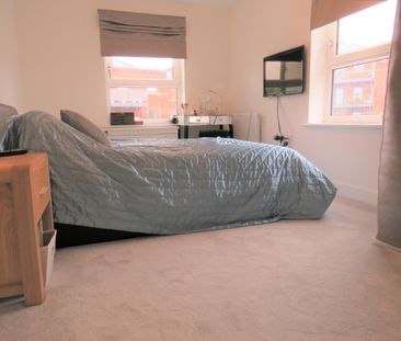 Bridge Road East, Welwyn Garden City - Photo 3