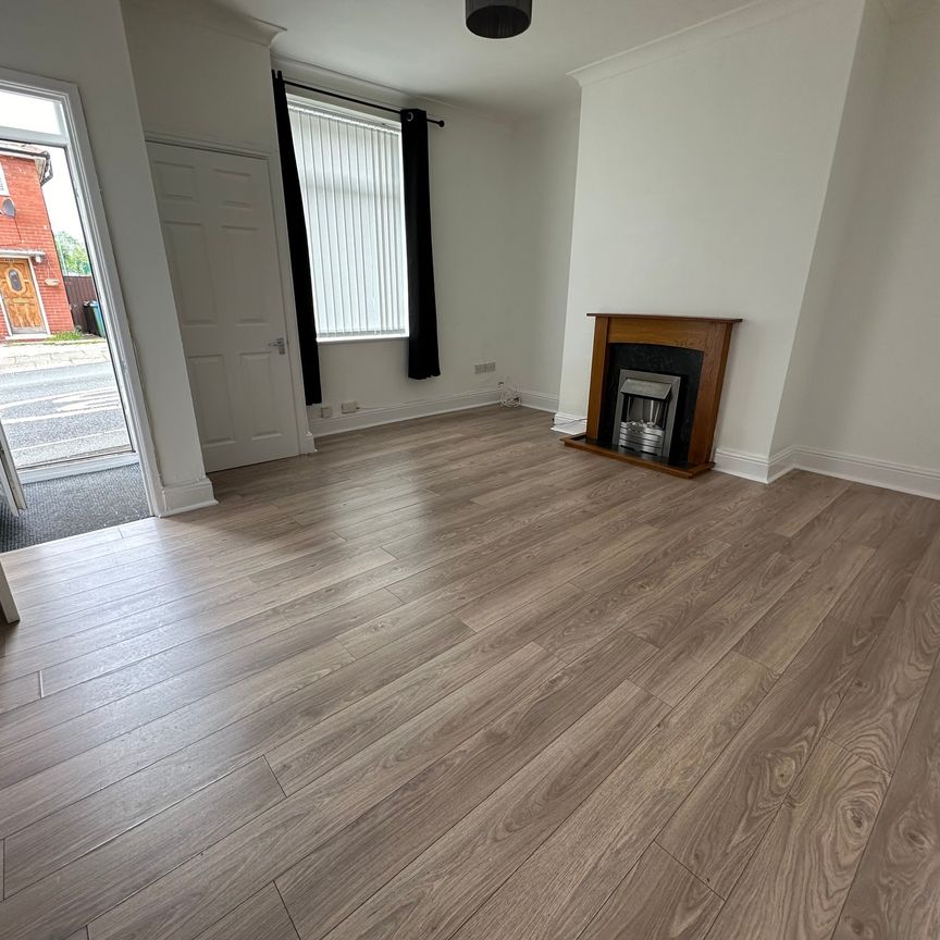 Lever Street, Radcliffe - Photo 1