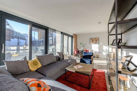 3 Bed Apartment - Photo 3