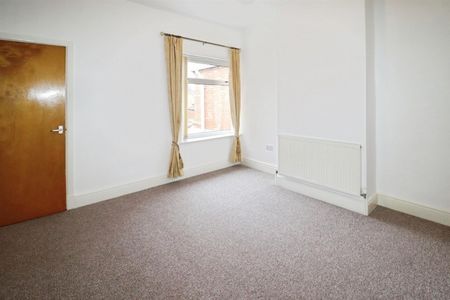 2 BED Terraced House To rent - Photo 3