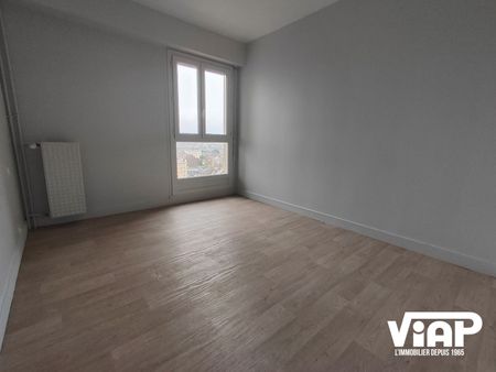 BEAU T2 AVEC BALCON - Photo 3