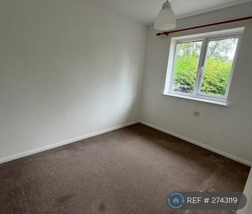 2 bedroom end of terrace house to rent - Photo 2