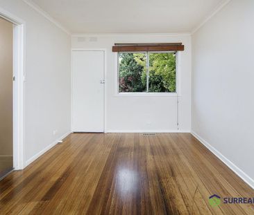 2 Bedroom renovated unit central to Mooroolbark - Photo 1