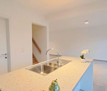 Eengezinswoning te huur in Zwevegem voor € 1.075 met 3 slaapkamers - Photo 6