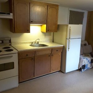 Studio à louer pour étudiant ou enseignant cegep de Saint-Jérôme du 1er janvier au 31 mai 2026 - Photo 2