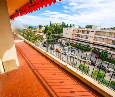 Location Appartement 2 pièces 68m² ANTIBES 06600 - Photo 4