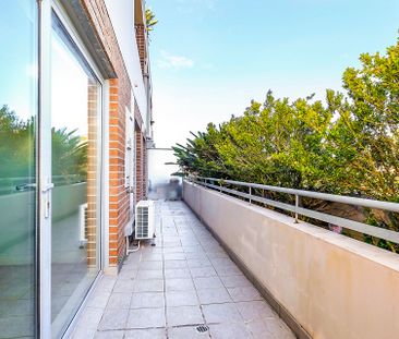 Modern Apartment in Convenient Location &ast;&ast; Available Now &a... - Photo 1