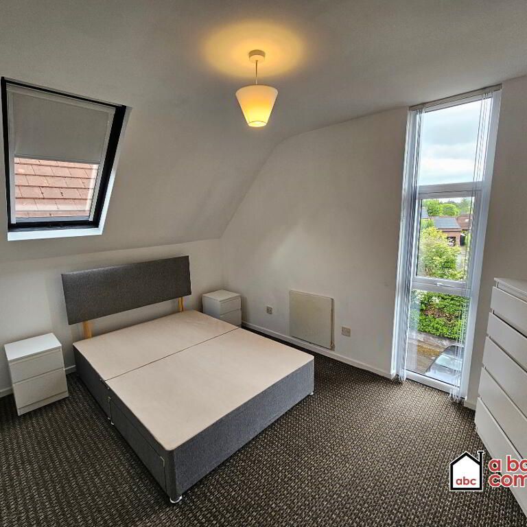 16 The Firs, Jordanstown, Newtownabbey, BT37 0SF - Photo 1