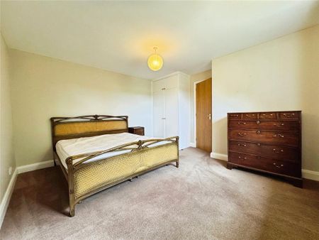 3 bedroom detached house to rent - Photo 4