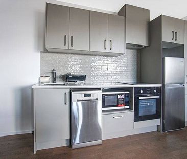 Ramada, 901/147 Victoria Street West - Photo 4