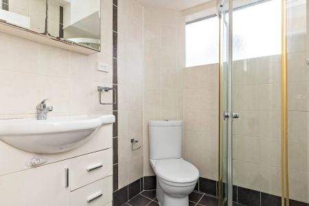 Modern Unit in Parramatta CBD - Photo 3