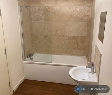 Studio to rent - Photo 6