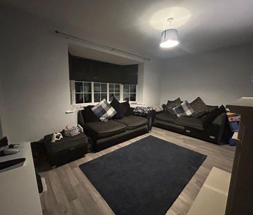 2 bedroom end of terrace house to rent - Photo 2