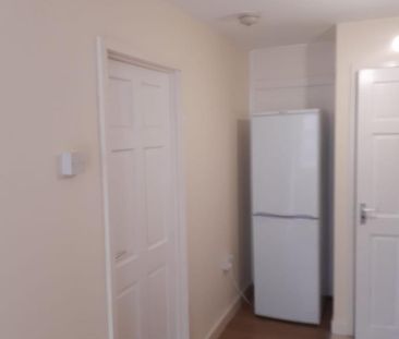 Studio to rent - Photo 6