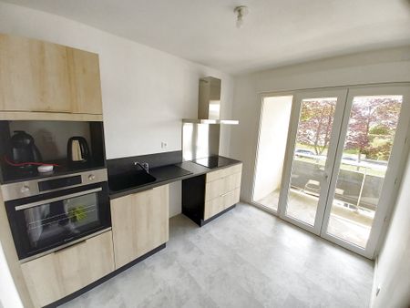 Location Appartement 2 pièces 63m² ST LO 50000 - Photo 3