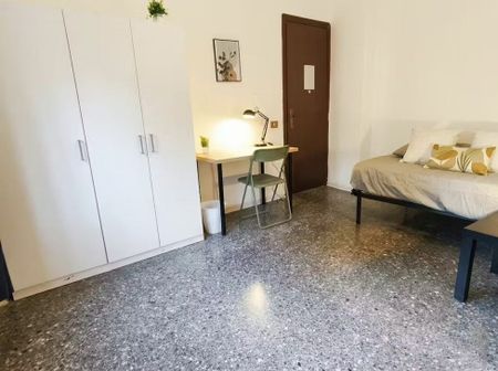 Via Giulio Aristide Sartorio, Rome, Lazio 00147 - Photo 4