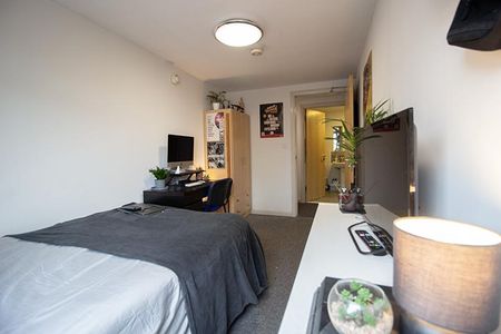 1 bedroom flat to rent - Photo 4
