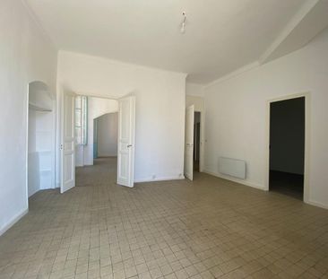 Location Appartement 3 pièces 74m² NICE 06000 - Photo 4