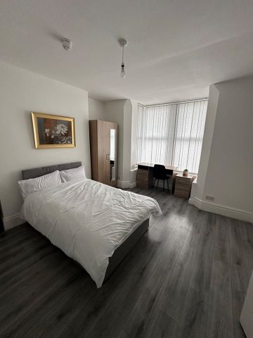 Room in a Shared House, Breeze Hill, L9 - Photo 2